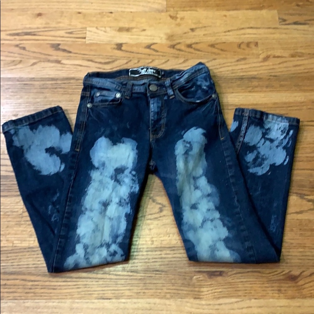 Boho Thrill Jeans | Distressed/Bleached  sz:2